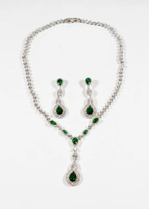 SET NECKLACE AND EARRINGS MODEL № 1828